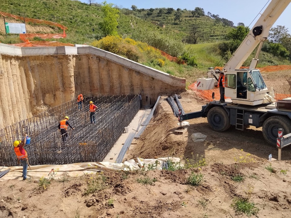 Ricostruzione del Viadotto Carbone sulla linea ferroviaria Lentini-diramazione Gela per RFI